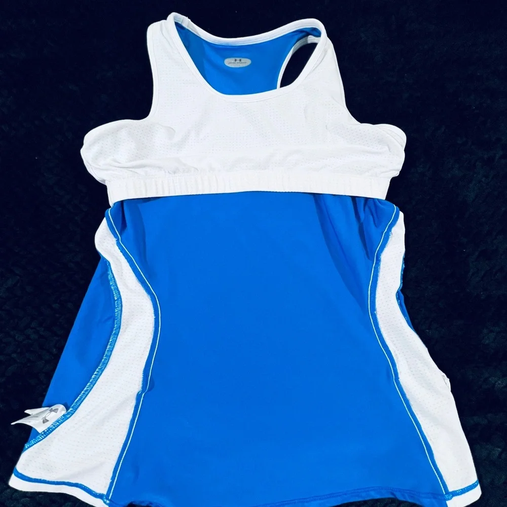 Bundle Pink Nike Dri-Fit- Under Armour White and Blue heat Hear‎ Athletic top